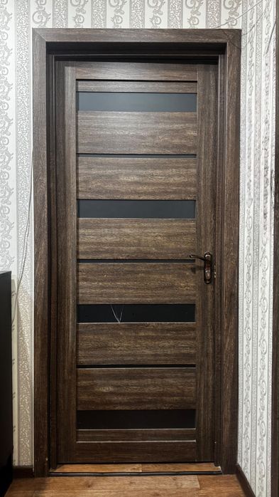 Продам двери б/у