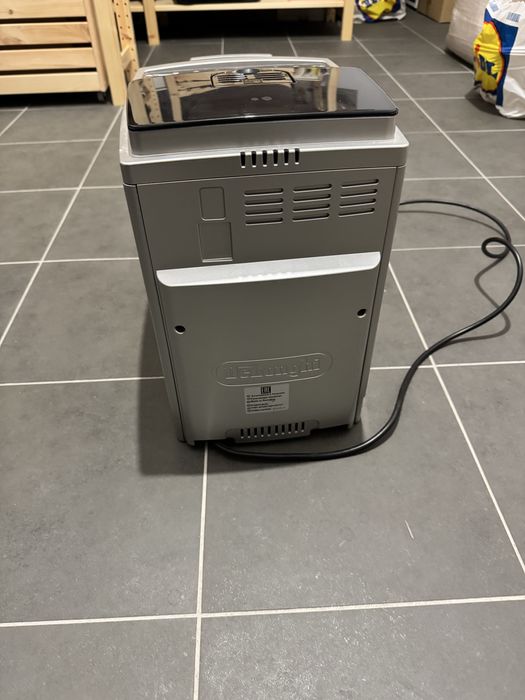 Espressor automat De'Longhi Cappuccino ECAM 23.460.S