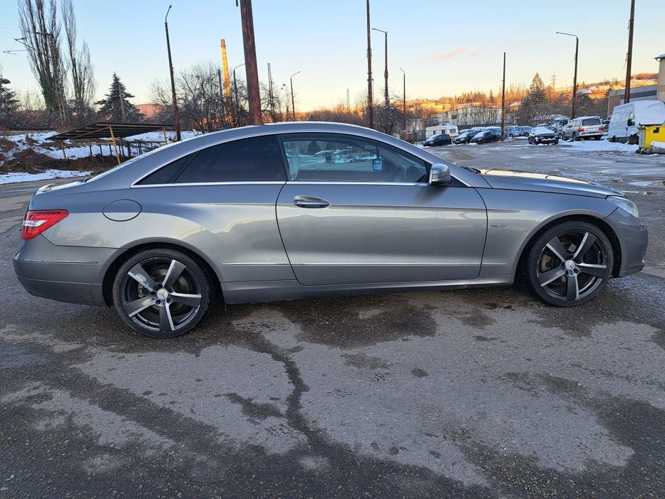 Лява дясна врата Mercedes E class C207 coupe Мерцедес Е класа 207 купе