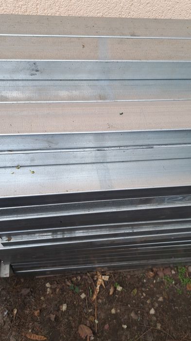 Vând rectangulara zincata 2,20x60x40mm