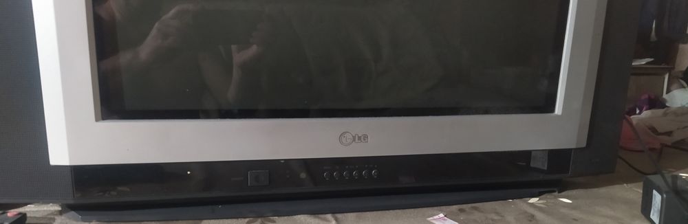 Продам телевизор LG