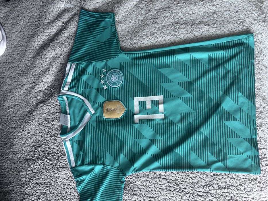 Футболни оригинални тениски