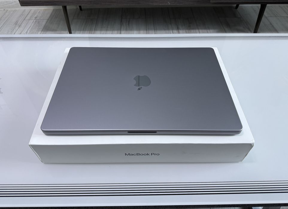 Macbook Pro 16 M1 Pro