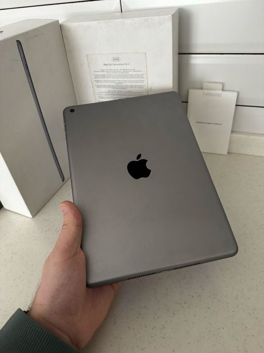 iPad 6 поколения space gray