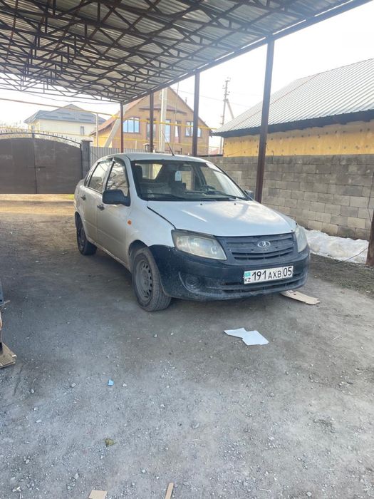 Продам автомашину Granta