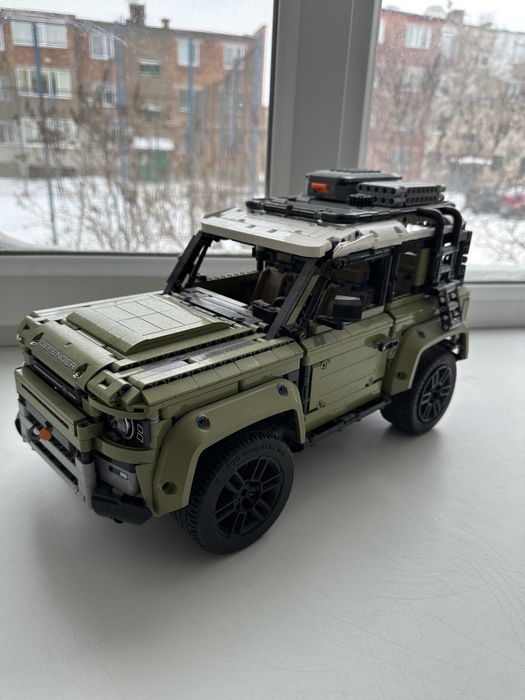 Lego Land Rover + Porsche 911