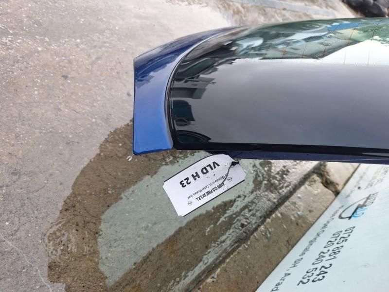 Haion cu luneta Opel Astra H