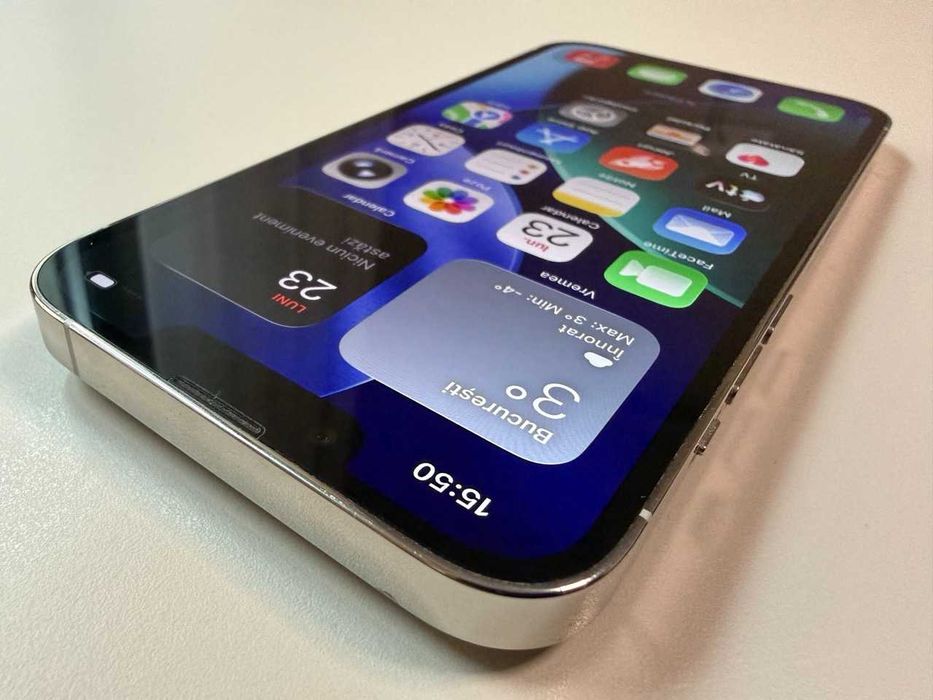  Apple / iPhone 13 Pro 128 Gb / Silver