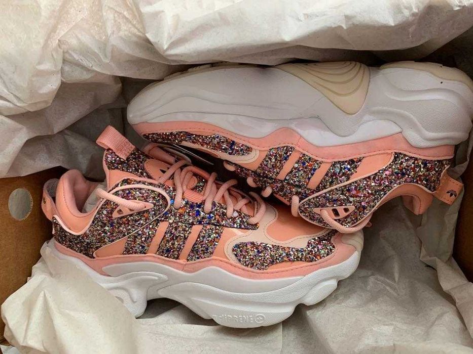 Обувки дамски обувки ADIDAS MAGMUR Runner  EU37 1/3