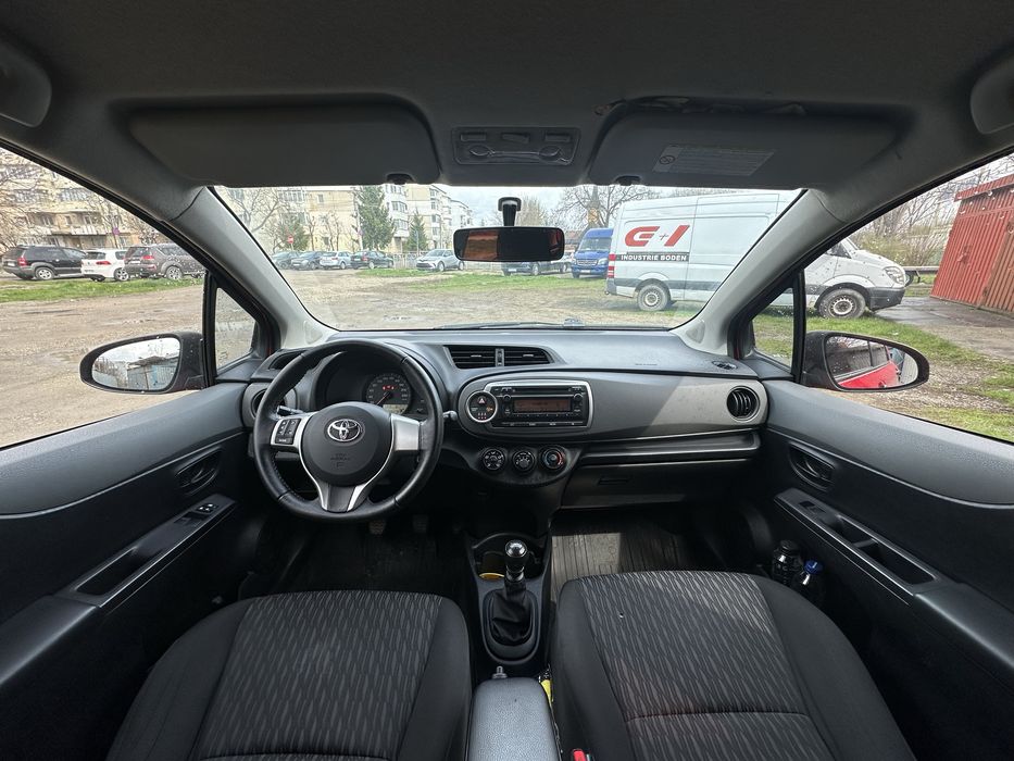Toyota Yaris  2012 / 1.3 benzinǎ
