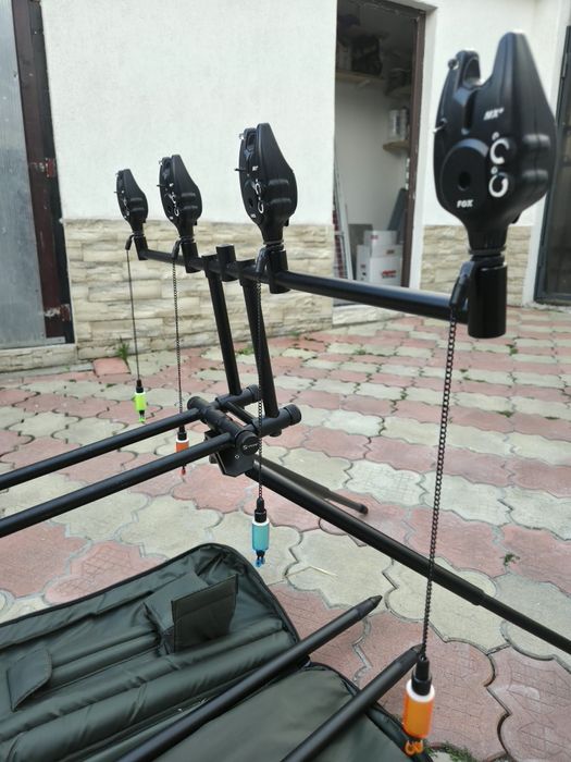 Rod pod Carp Spirit echipat cu senzori Fox