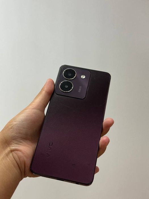 Vivo Y27S 128GB.