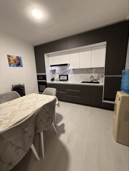 Продается коттедж. Битонка. Ягона ресторан. 1 ряд