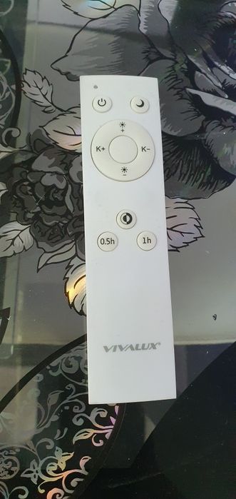 Продавам лед плафон