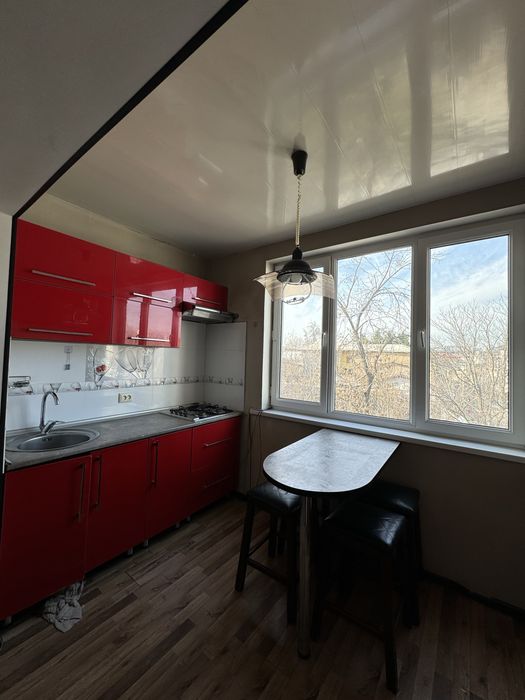 Шота Руставели Океан 3 комната Продаётся 100.000у.е.