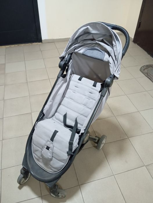 Продам коляску прогулочная