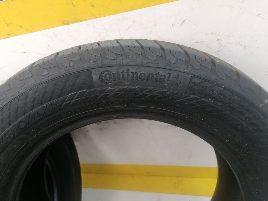 215/60/17 C 2x Continental allsezon dot 2622.  7,,02mm