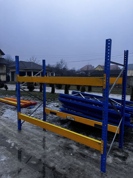 Rafturi metalice