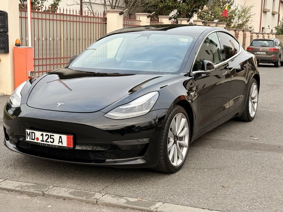 Model 3 Long Range - FSD platit 7500 euro
