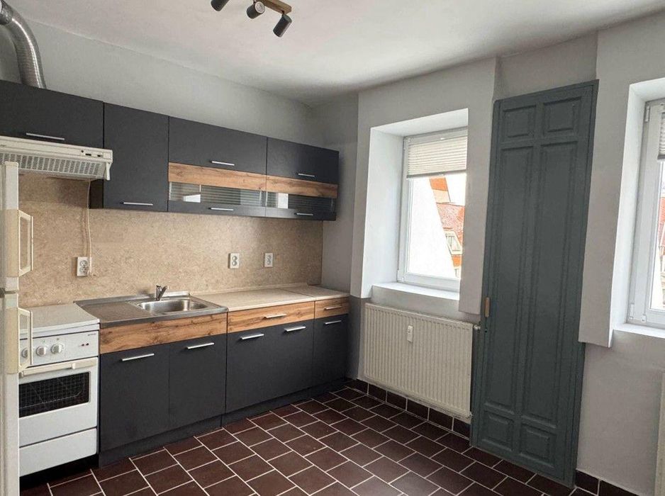 Дава се под наем Двустаен апартамент в София, Младост 4 - 84 кв.м за 649 € - Снимка #2