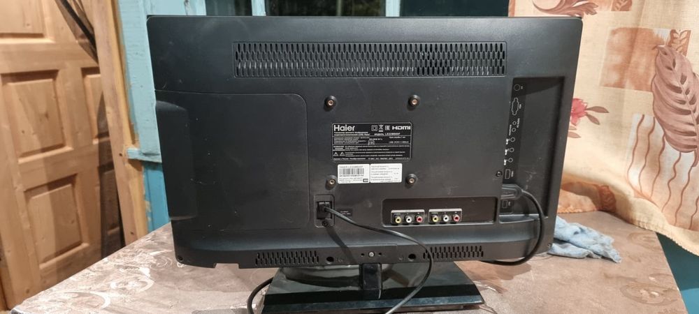 Продам телевизор маленький