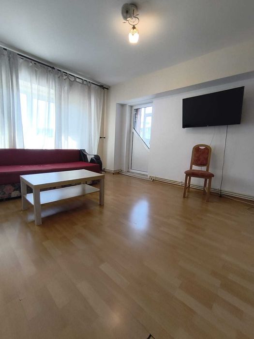Apartament du doua camere decomandat in Nicolina