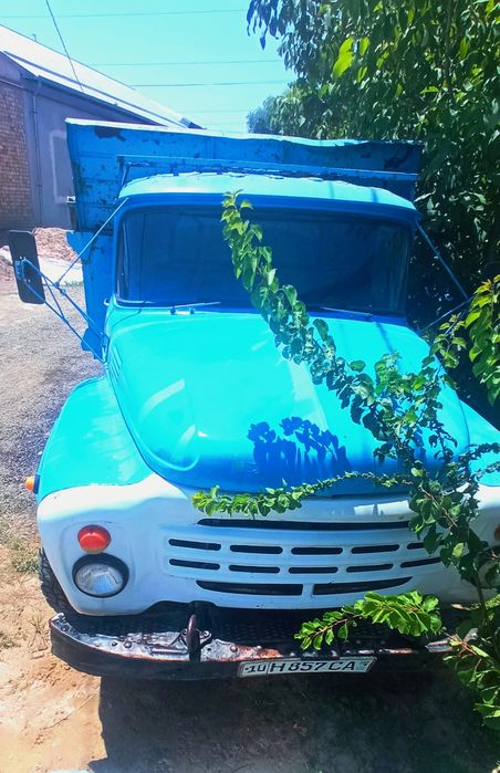 Zil 130 sotiladi