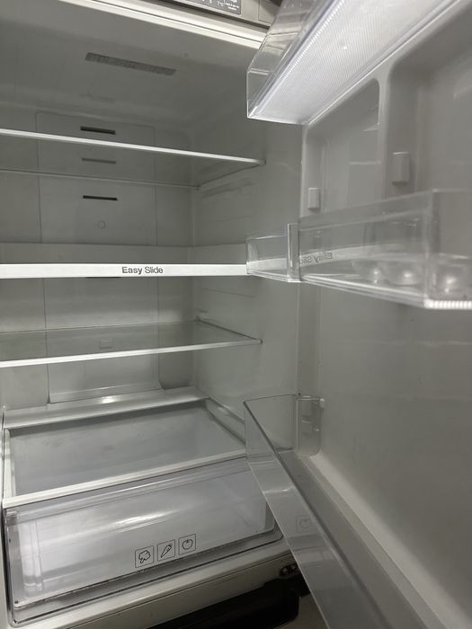 Продам Холодильник Самсунг