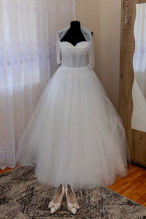 Vanzare rochie miroasă