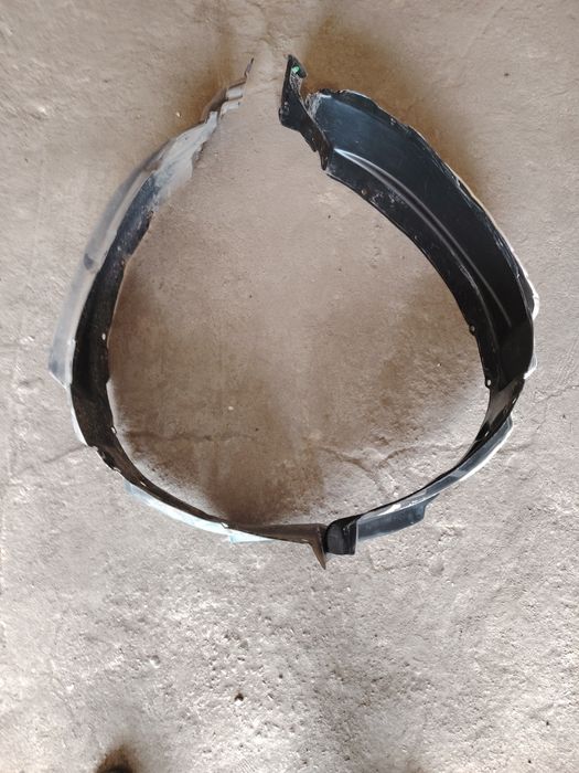 Подкрылки перед. На Lexus lx470