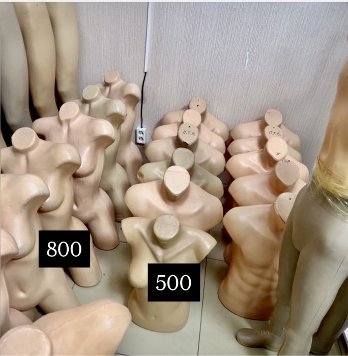 Продам манекены 500