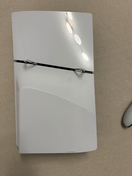 PlayStation 5 Disc Edition + 2 controllere