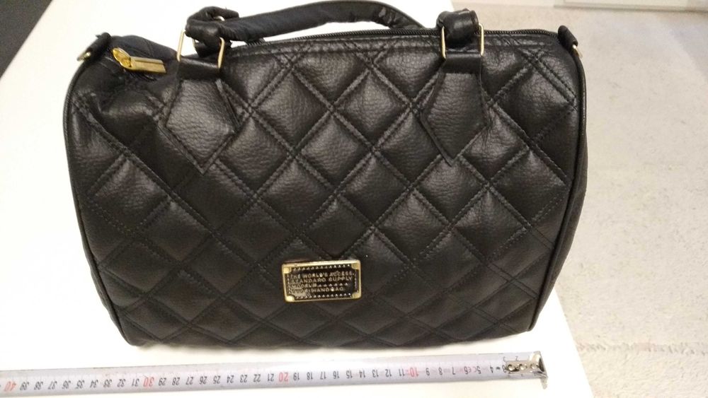 Дамска чанта от изкуствена кожа