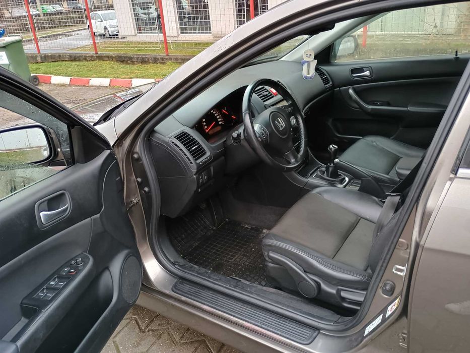 Honda Accord CL7 2.0 i-VTEC 16V (155 CP)
