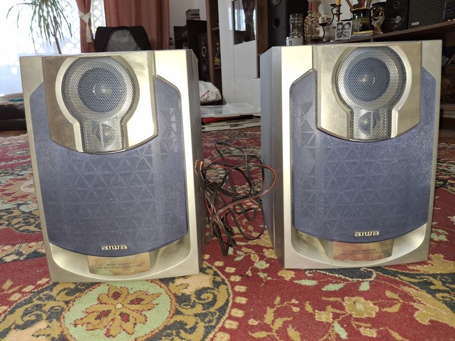 Combină Aiwa cu boxe
