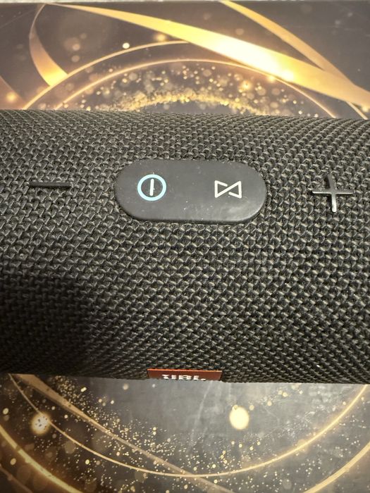 Jbl.    charge   3