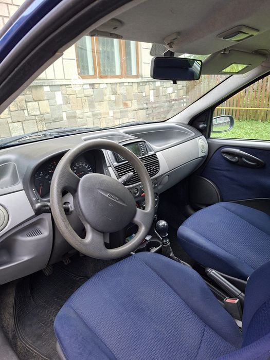 Fiat Punto 2003 -  Benzină
