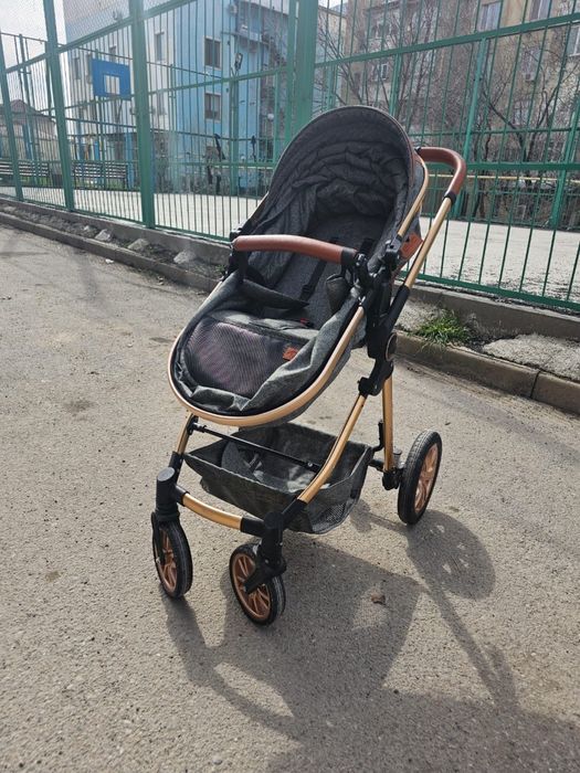 Коляска в хорошем состоянии