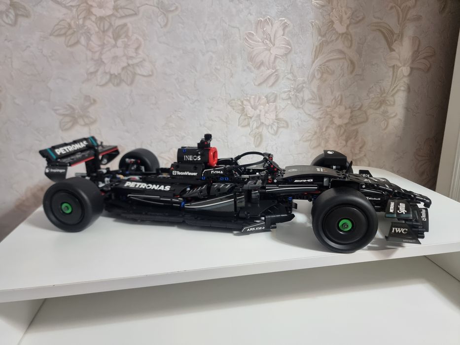 Lego F1 poyga mashinalarining Lego konstruktori