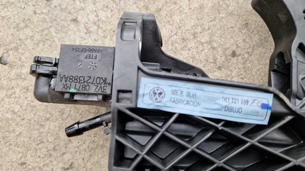 Pedala acceleratie VW Golf 5 cod 1K1 721 059
