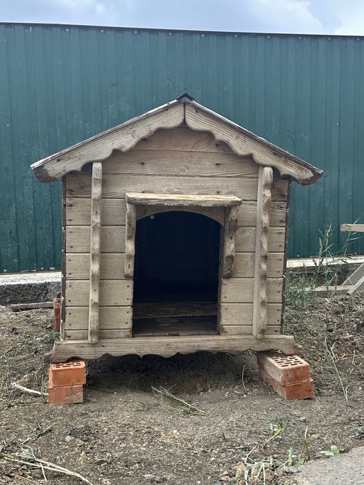 будка для собаки.