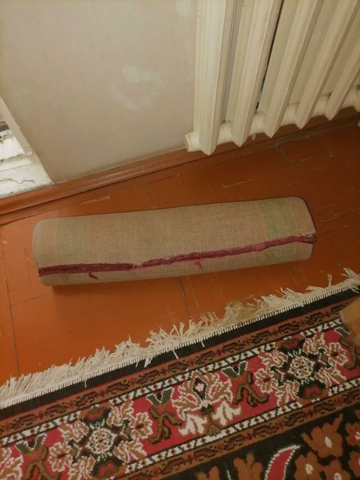 Продам ковровую дорожку.