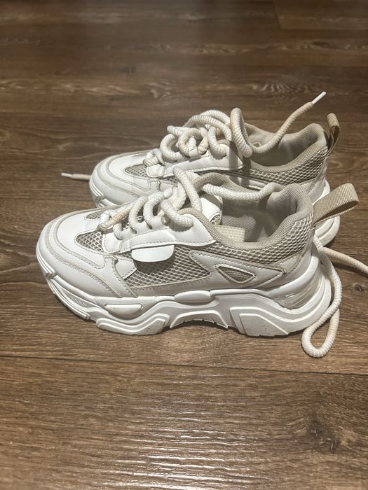 Продам  женскую обувь