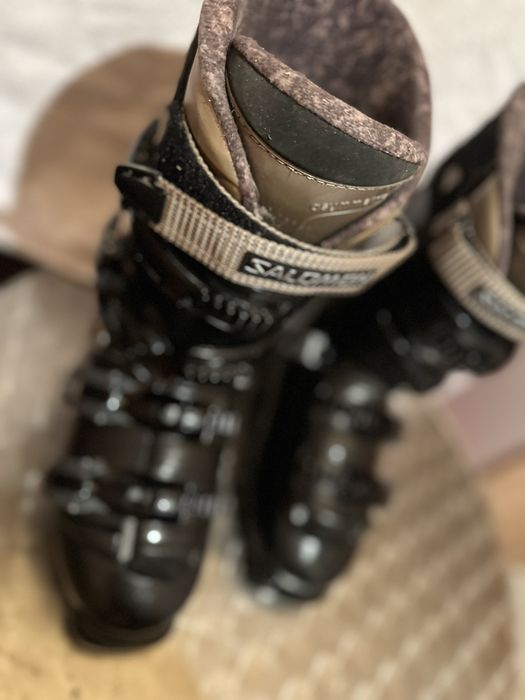 Clapari de ski Salomon Evolution 7.0.