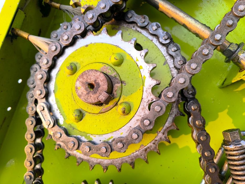 Пресс подборщик рулонный клаас44