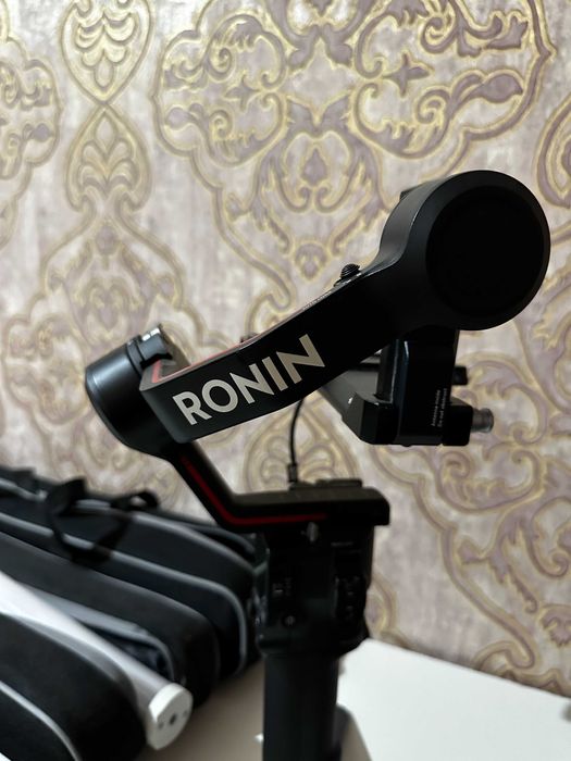 Стедикам DJI RS 3 | Электронный стабилизатор