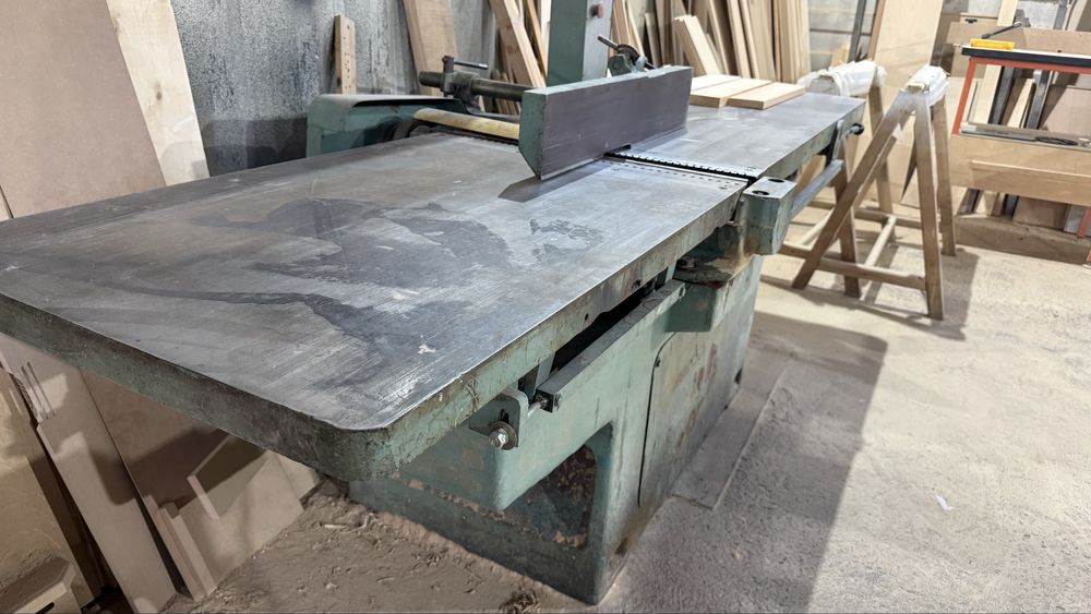 Фуговальныы станок