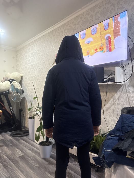 Продам зимнюю теплую куртку