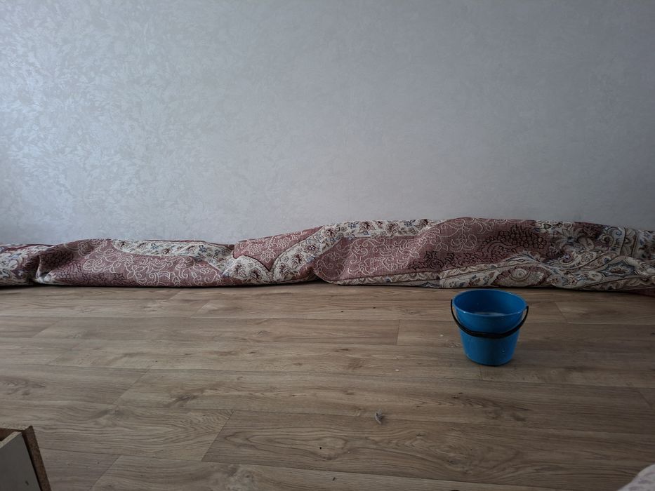 Продам ковёр размер примерно 3×2
