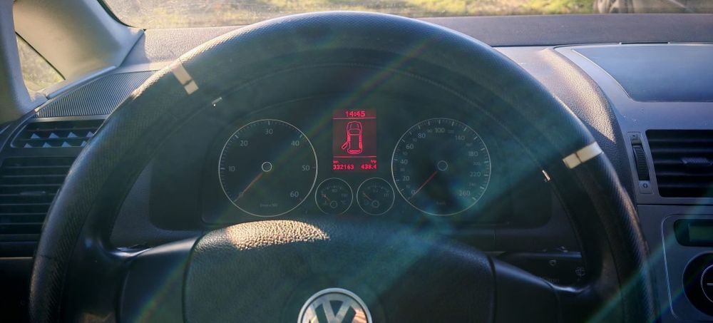 Vând Volkswagen Touran